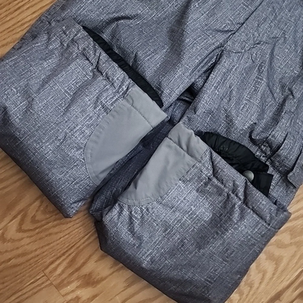 Weatherproof 32' snow‎ pants like new size 7/8